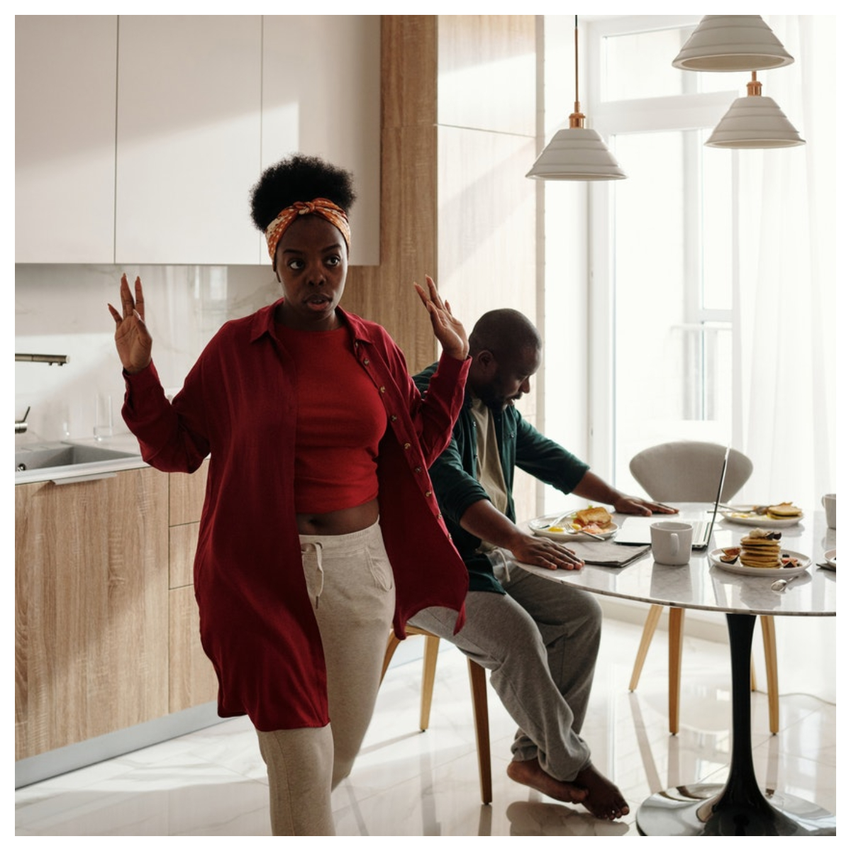 Is Your Relationship Deteriorating? 5 Signs to Watch For
