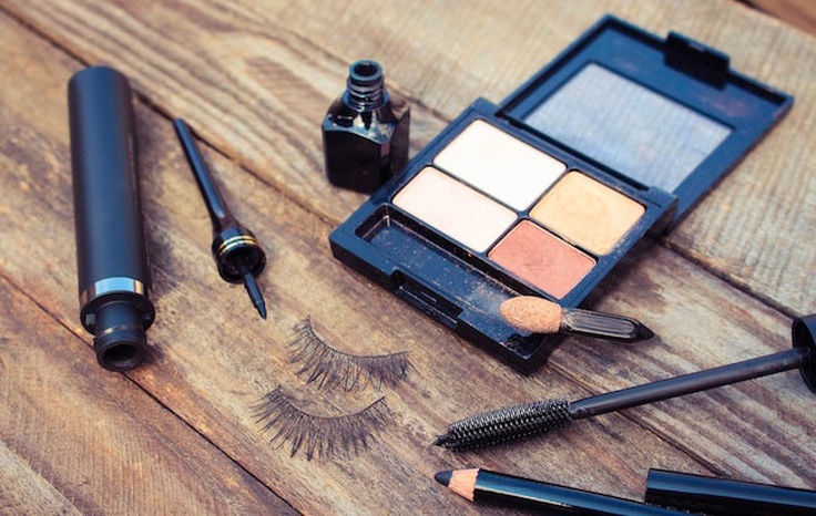 Mastering Eye Makeup: A Simple Guide for Beginners