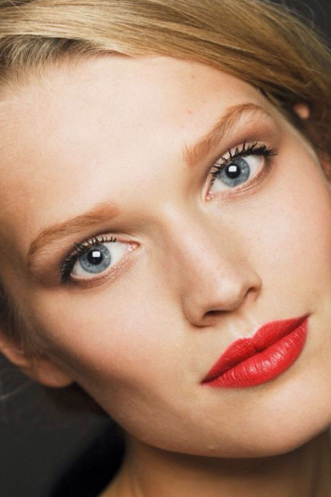 Mastering Eye Makeup: A Simple Guide for Beginners