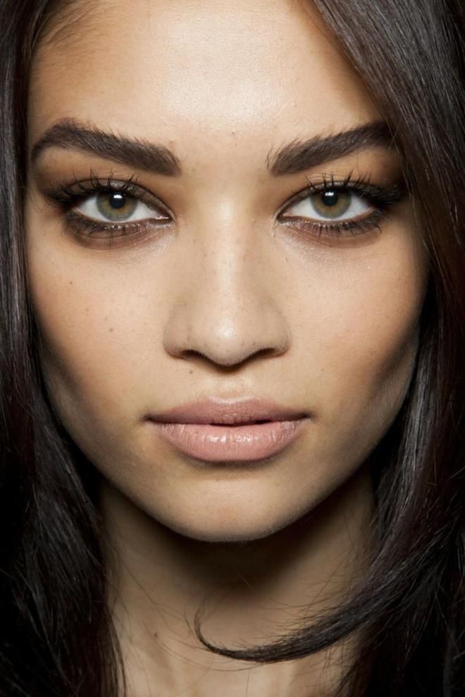 Mastering Eye Makeup: A Simple Guide for Beginners