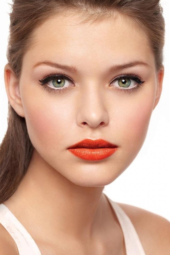 Mastering Eye Makeup: A Simple Guide for Beginners