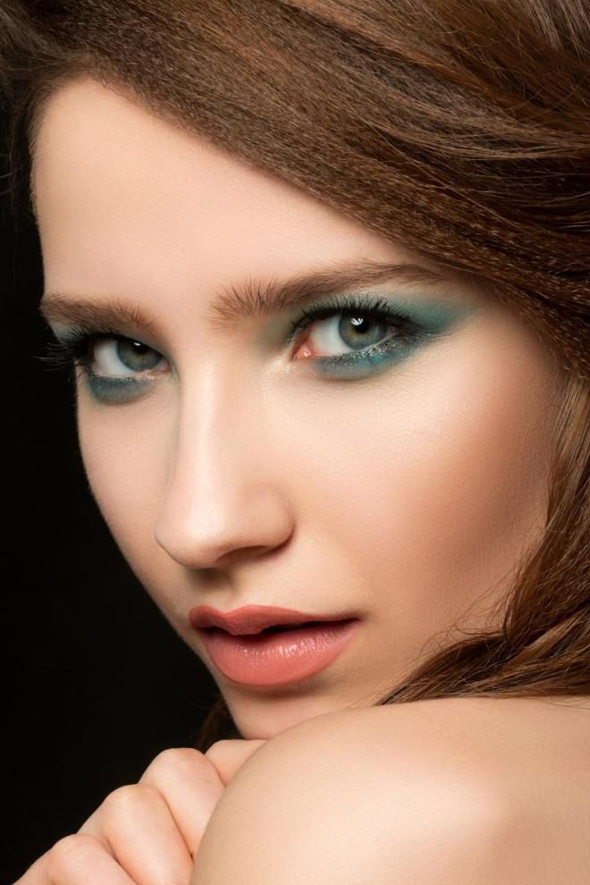 Mastering Eye Makeup: A Simple Guide for Beginners