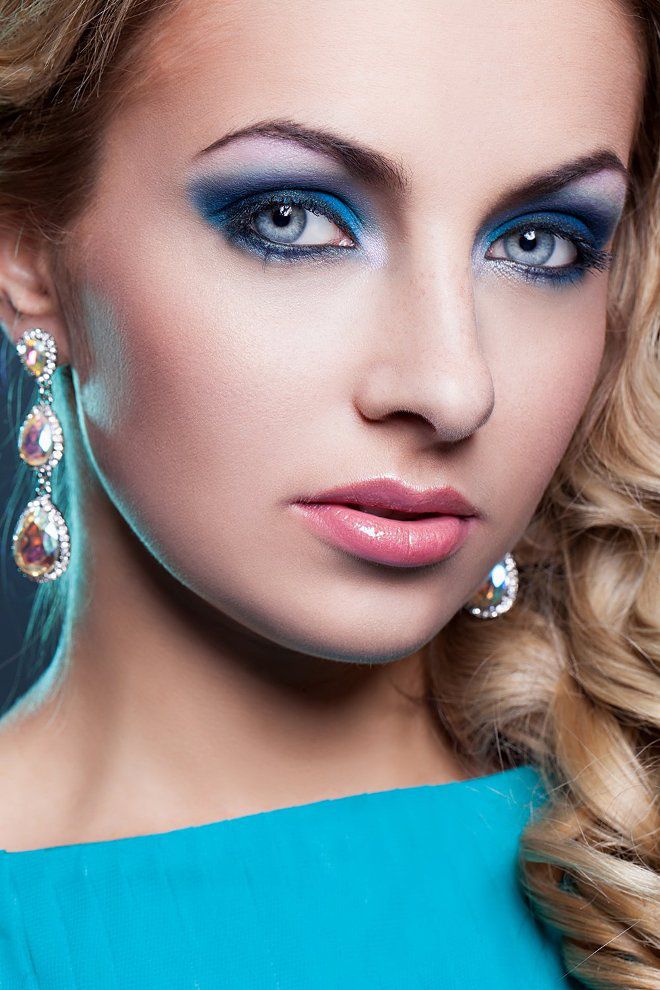 Mastering Eye Makeup: A Simple Guide for Beginners