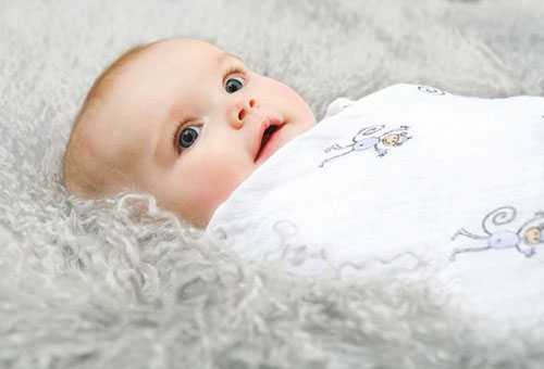 Swaddling Newborns: Benefits, Techniques & Modern Relevance