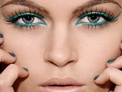 Master Makeup Techniques: Learn to Apply Eyeshadow & Achieve Stunning Eyes