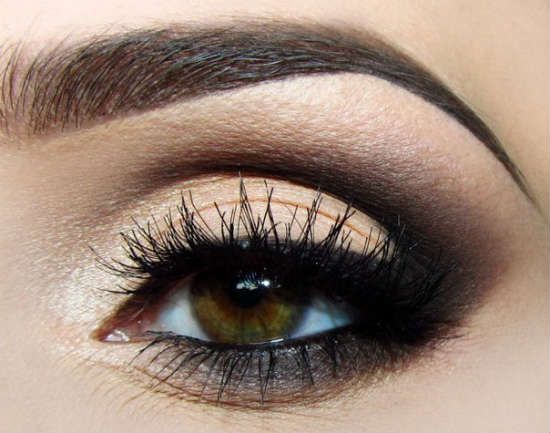 Evening Makeup for Brown Eyes: A Step-by-Step Guide with Green Shades