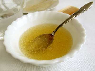 Gelatin for Stronger Nails & Hair: Benefits & DIY Hair Mask Recipes