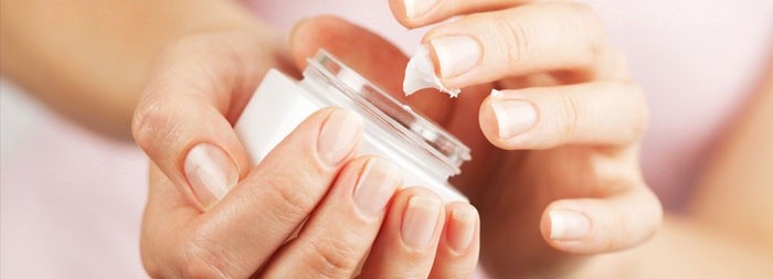 Strengthen Weak Nails: Prevent Breakage & Peeling - Expert Tips