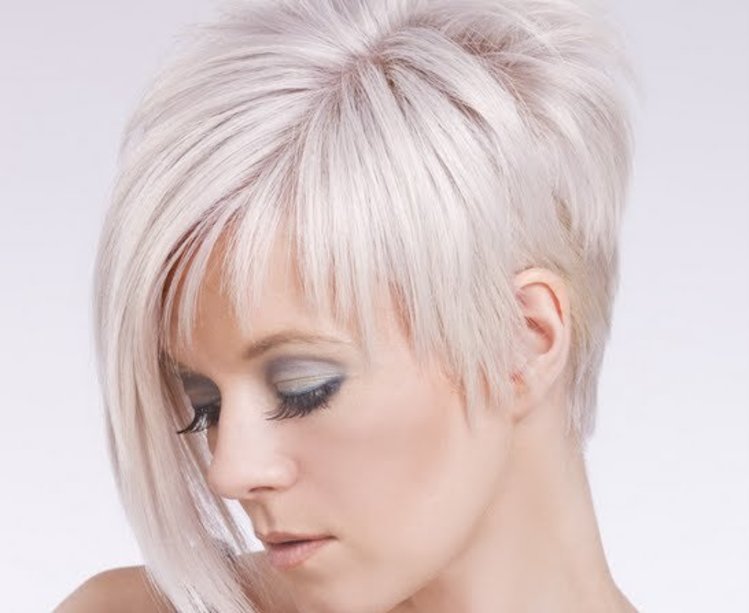 Trending Women s Hairstyles for the New Year: Short Cuts & Thin Hair Solutions