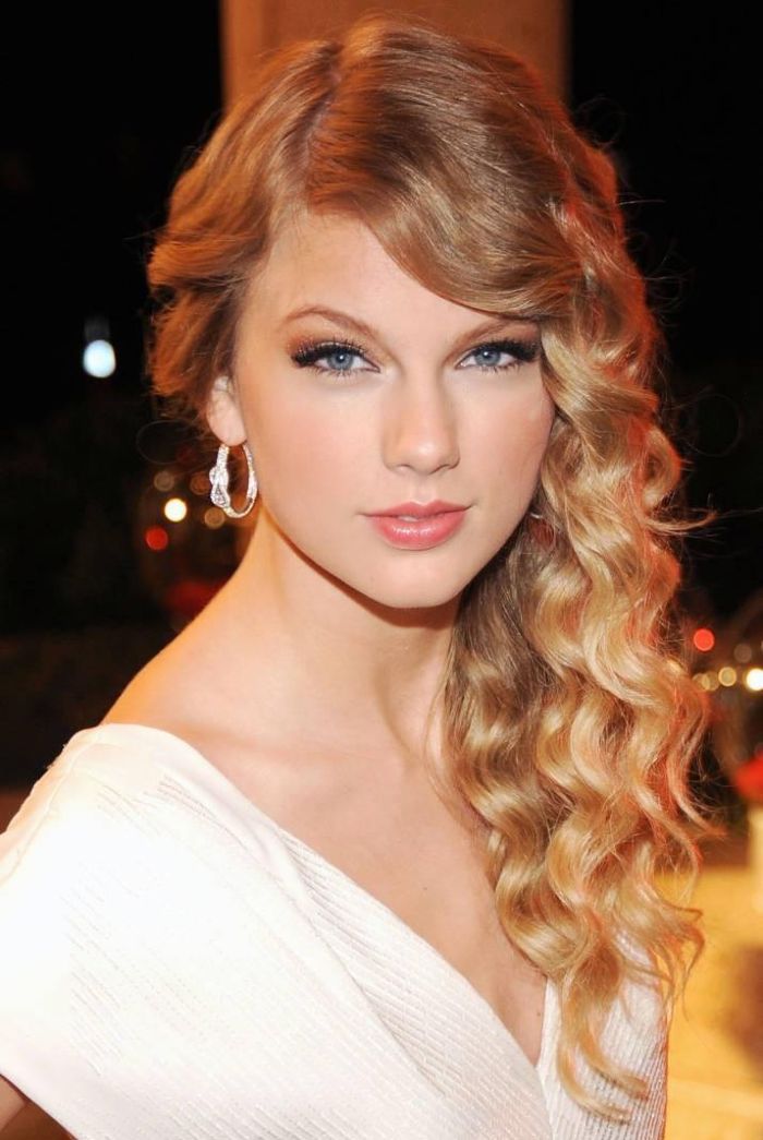 Long Hair Hairstyles & Styling: Ideas & Care Tips