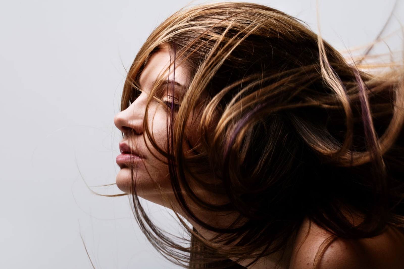 Long Hair Hairstyles: Elegant Buns & Chic Styles for Every Occasion