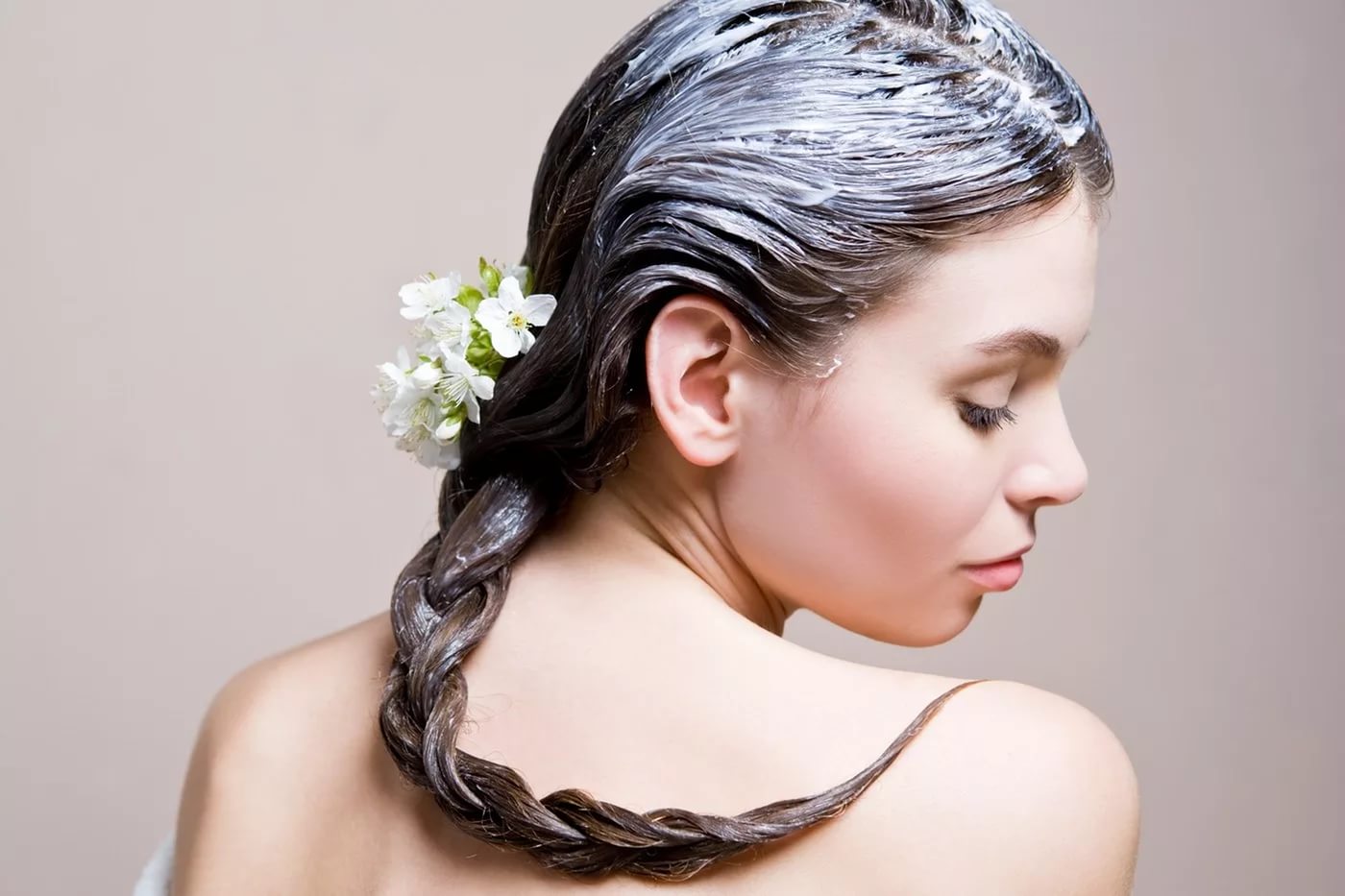 Long Hair Hairstyles: Elegant Buns & Chic Styles for Every Occasion