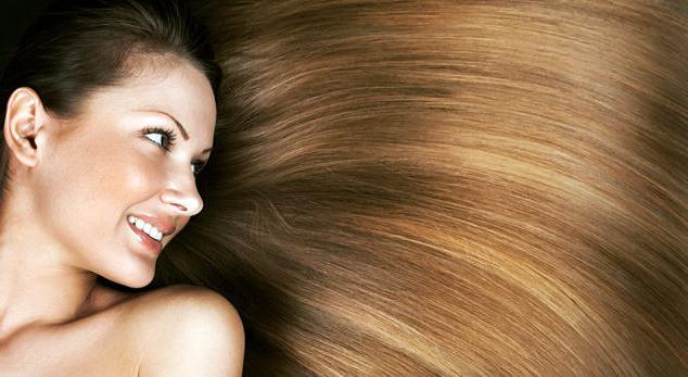 Castor Oil for Hair: Benefits, Application & Removal - Expert Guide