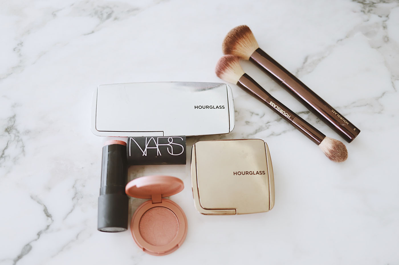 Beach Vacation Beauty: Essentials for Sun & Sand