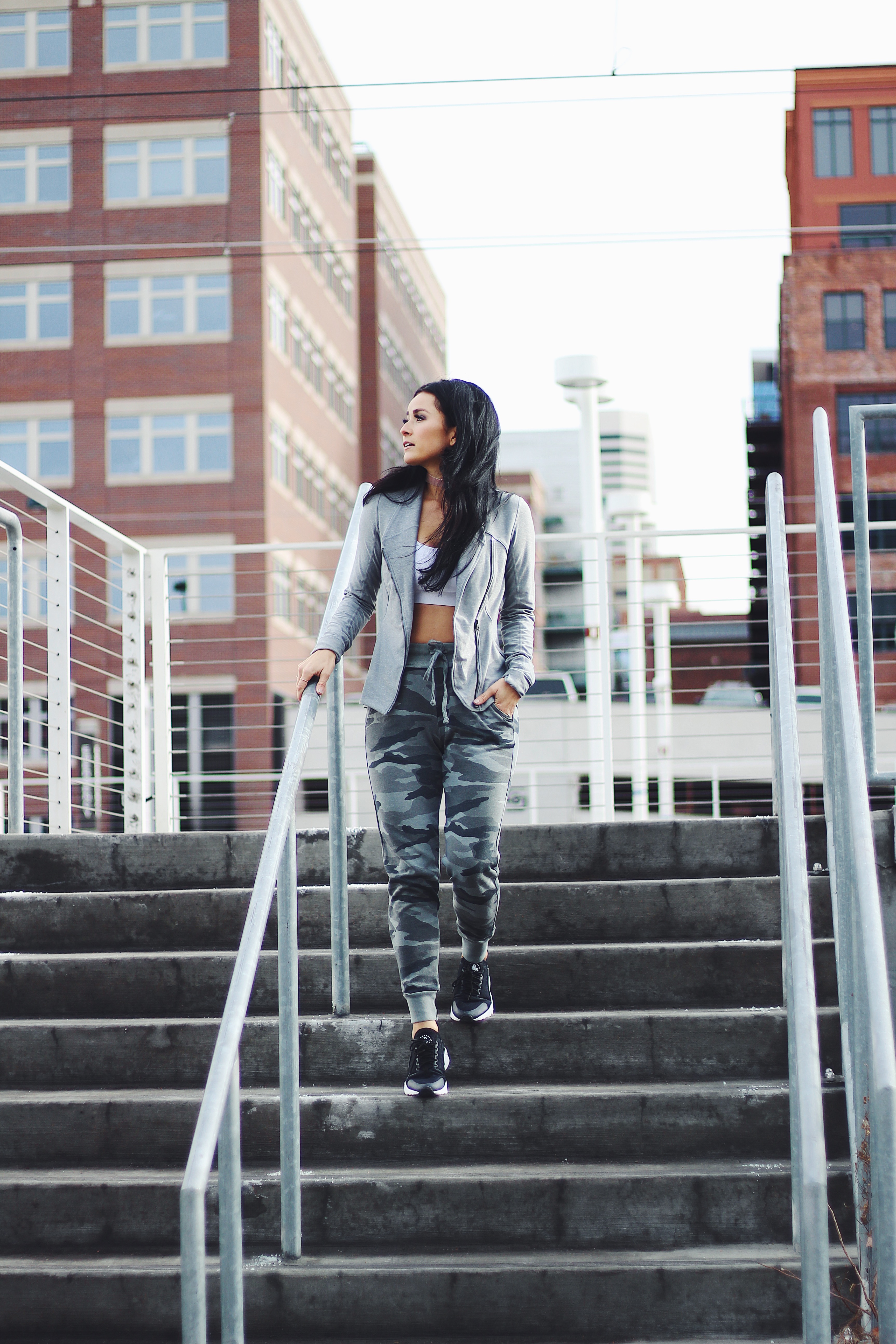 Effortlessly Chic: Styling Sweatpants for a Polished Look
