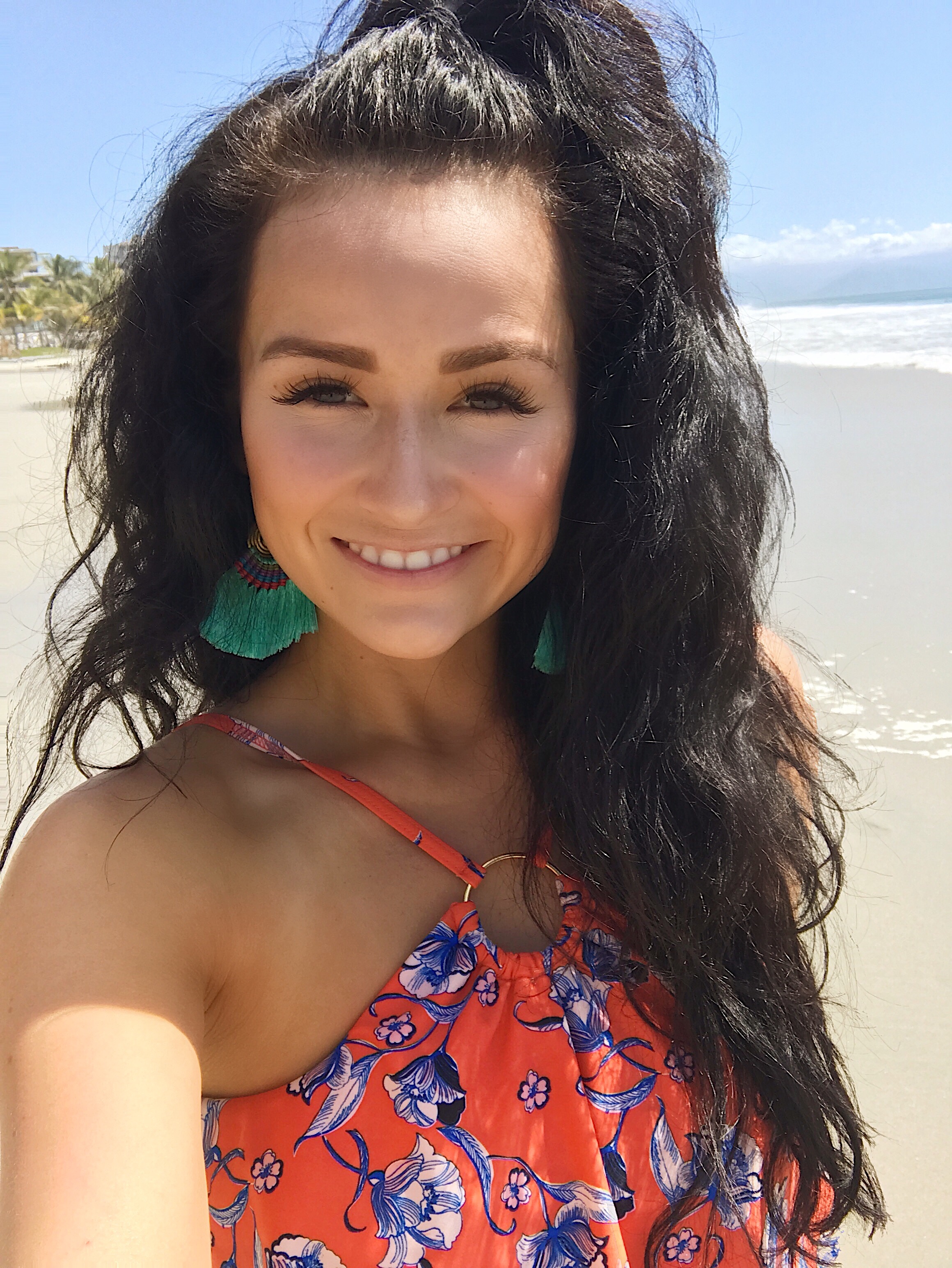 Effortless Travel: Beauty & Travel Hacks for Stress-Free Journeys