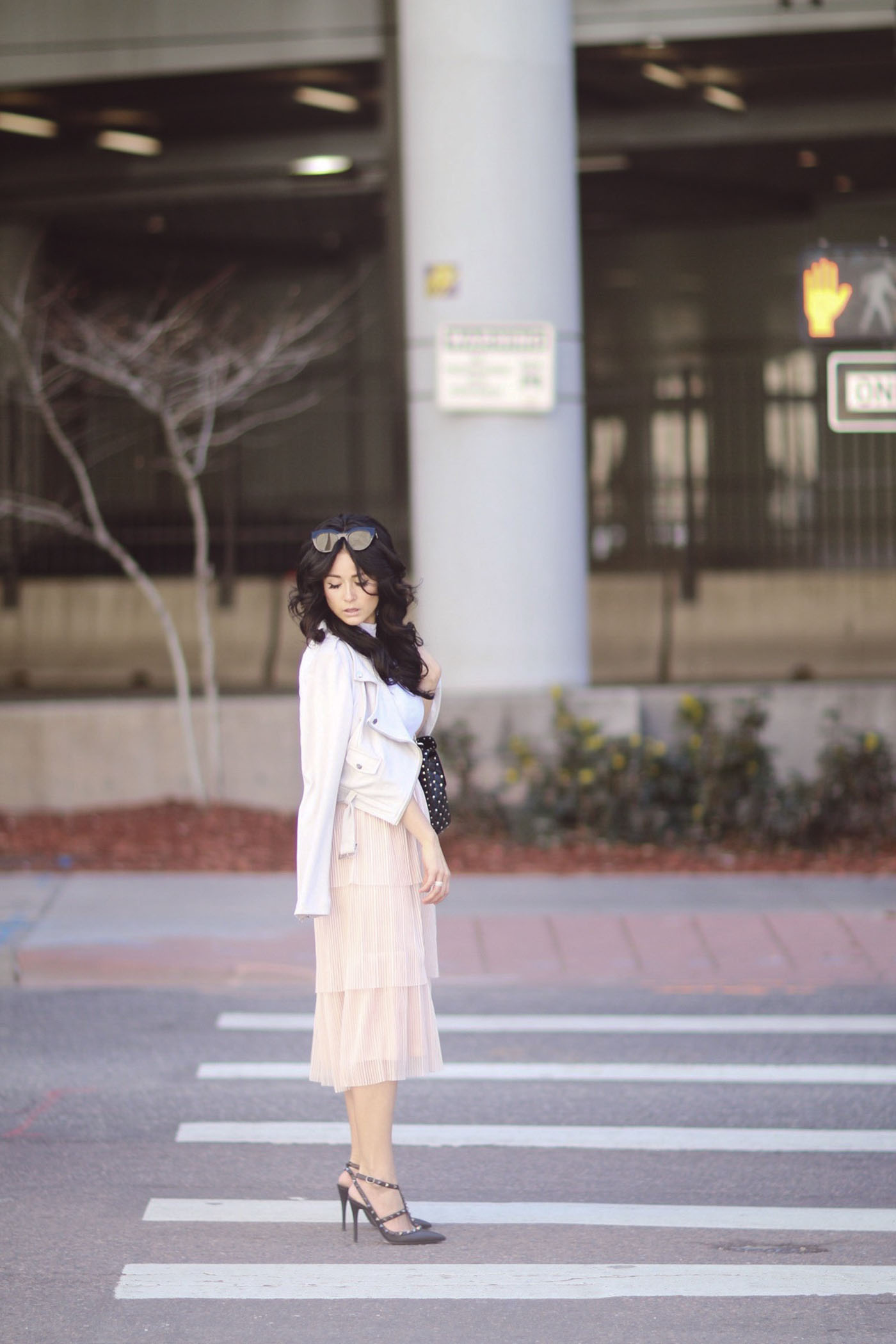 Petite Midi Skirt Styling: Chic Outfits for Your Frame