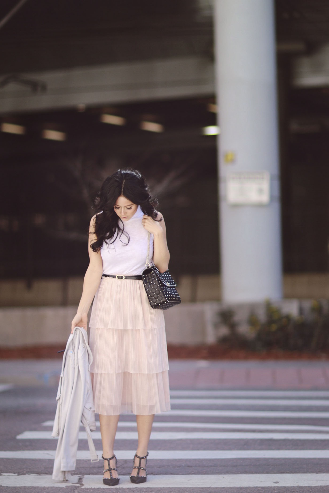 Petite Midi Skirt Styling: Chic Outfits for Your Frame