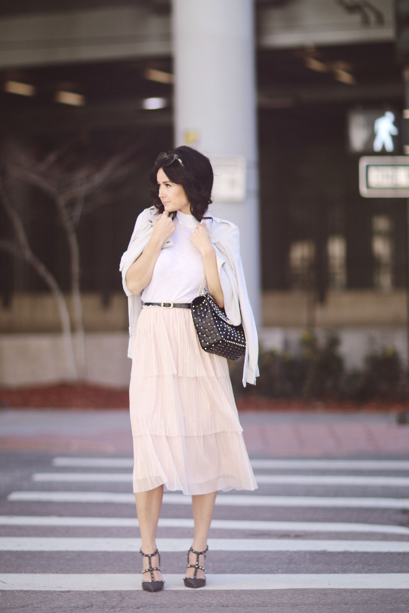 Petite Midi Skirt Styling: Chic Outfits for Your Frame