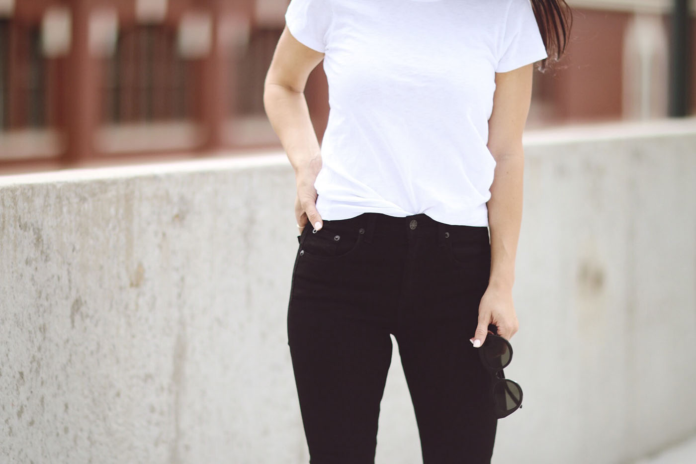 NYC-Inspired Denim Styling: Effortless & Chic Outfits