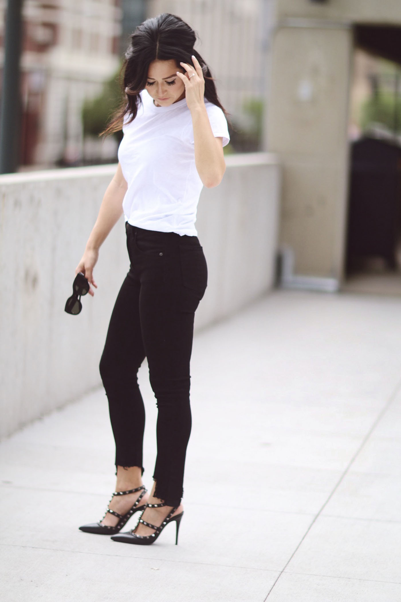 NYC-Inspired Denim Styling: Effortless & Chic Outfits