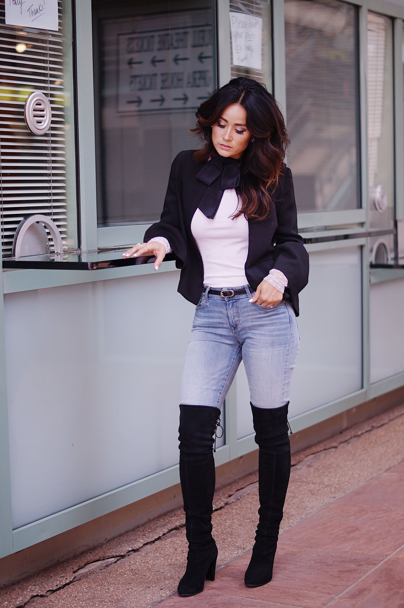 3 Versatile Outfit Ideas Featuring a Levi s DENIM Jacket