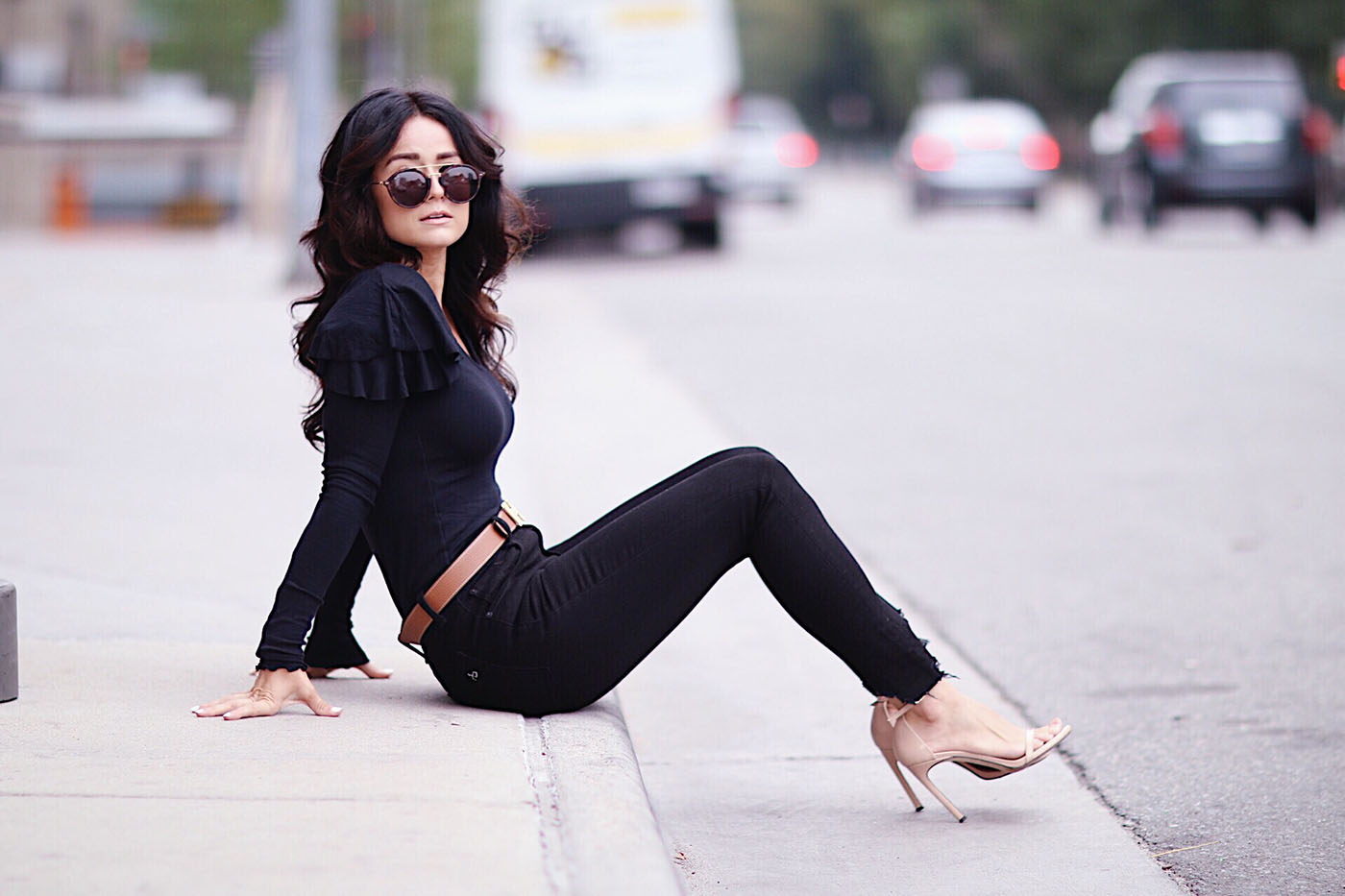 Brown & Black Outfit Ideas: Chic Combinations for Fall
