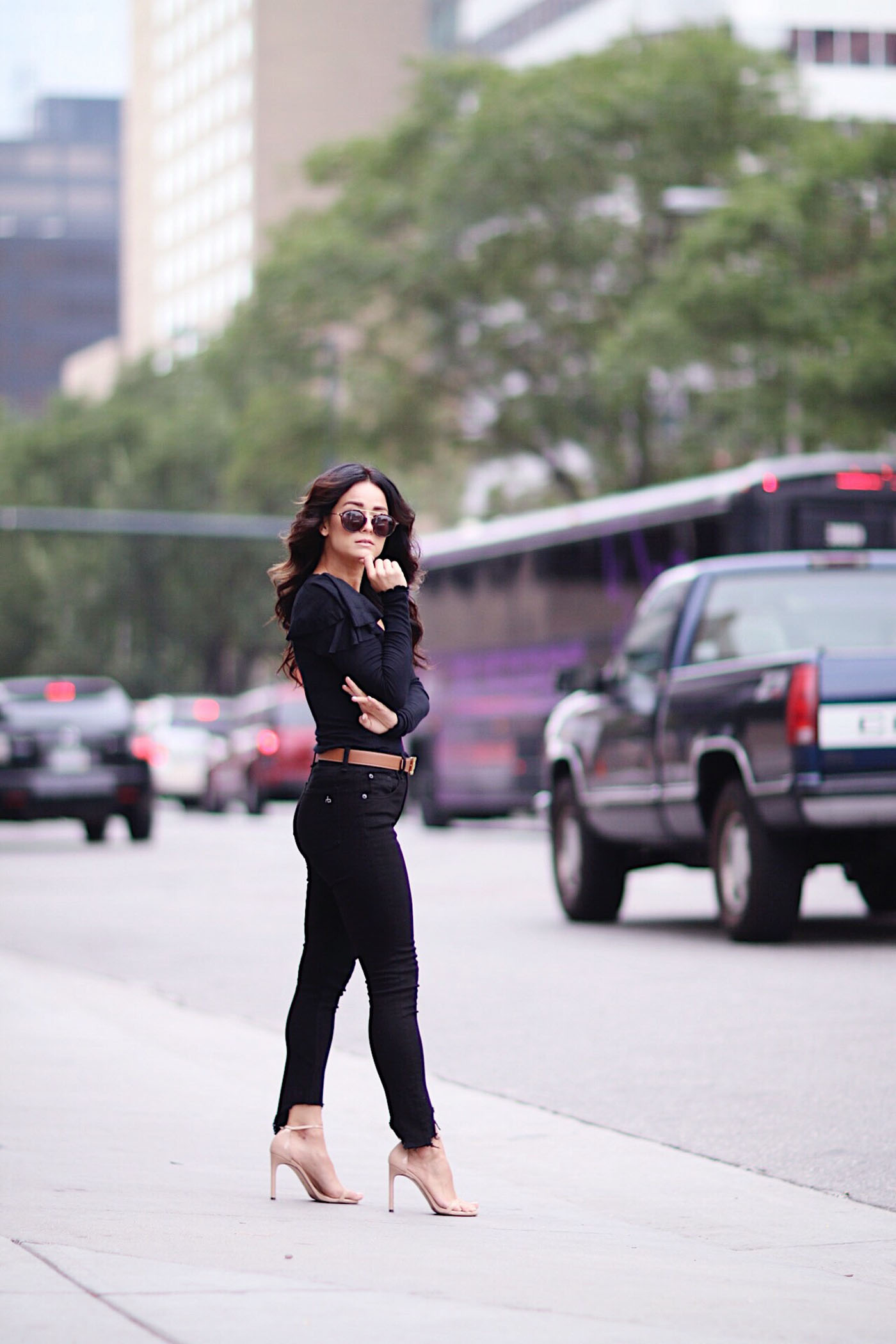 Brown & Black Outfit Ideas: Chic Combinations for Fall
