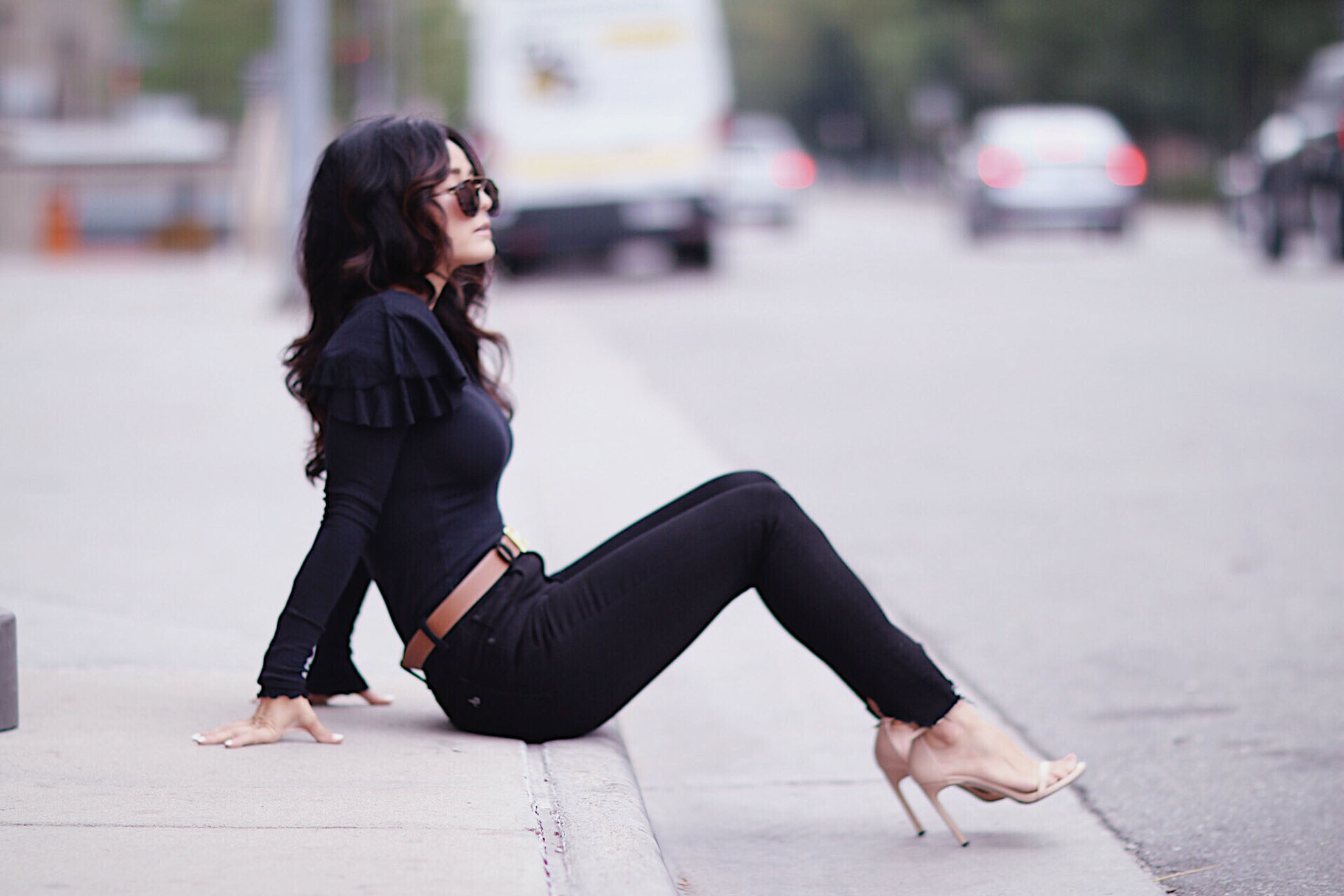 Brown & Black Outfit Ideas: Chic Combinations for Fall
