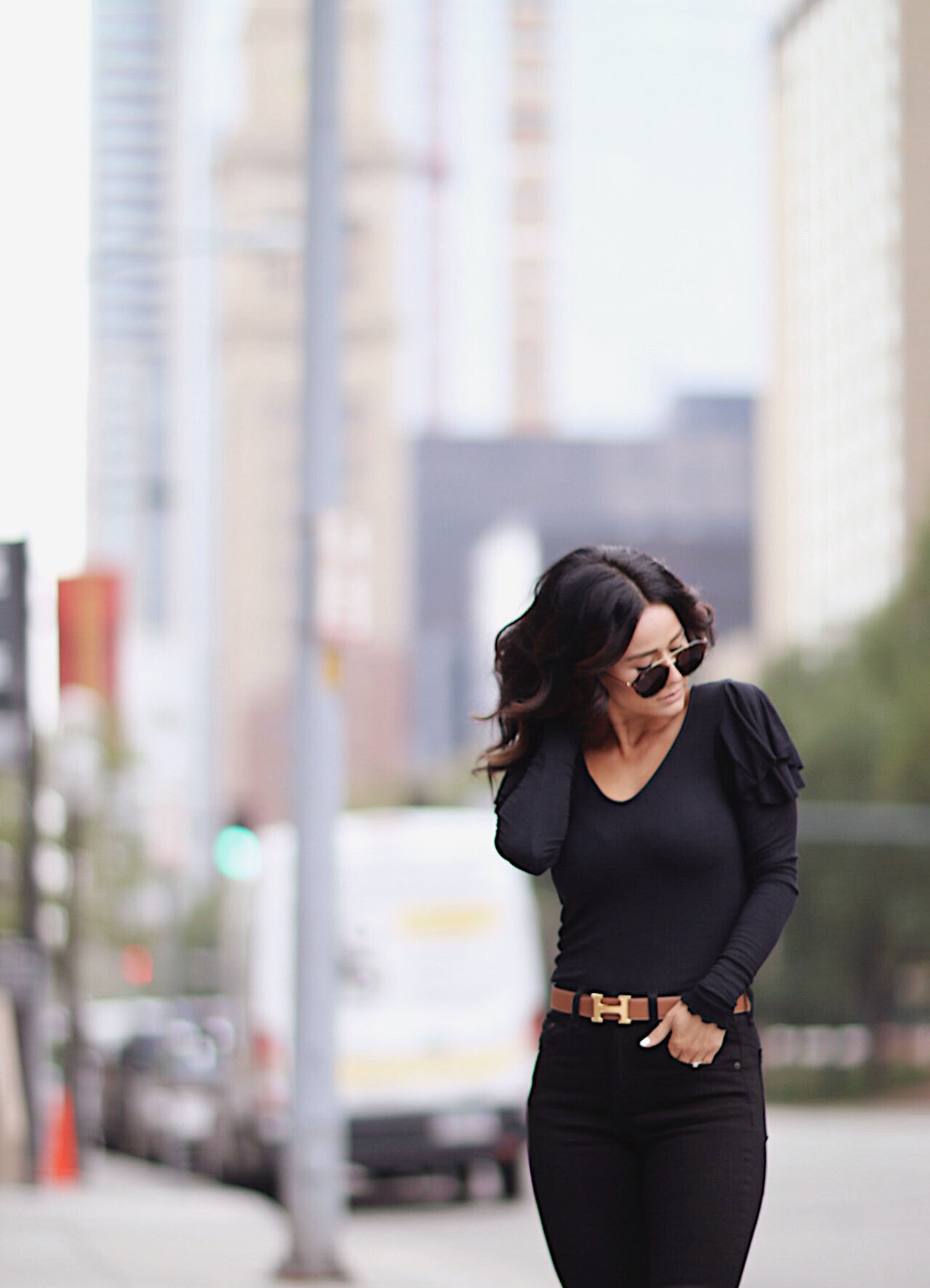 Brown & Black Outfit Ideas: Chic Combinations for Fall