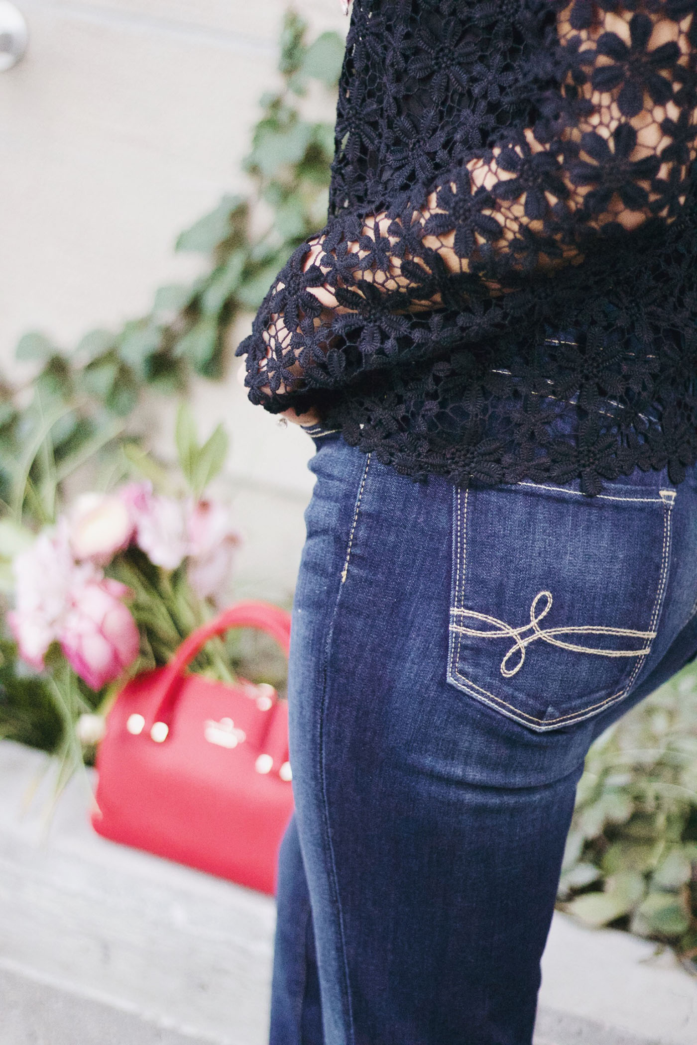 Holiday Outfit Ideas: Denim & Festive Style with Levi s® DENIZEN™