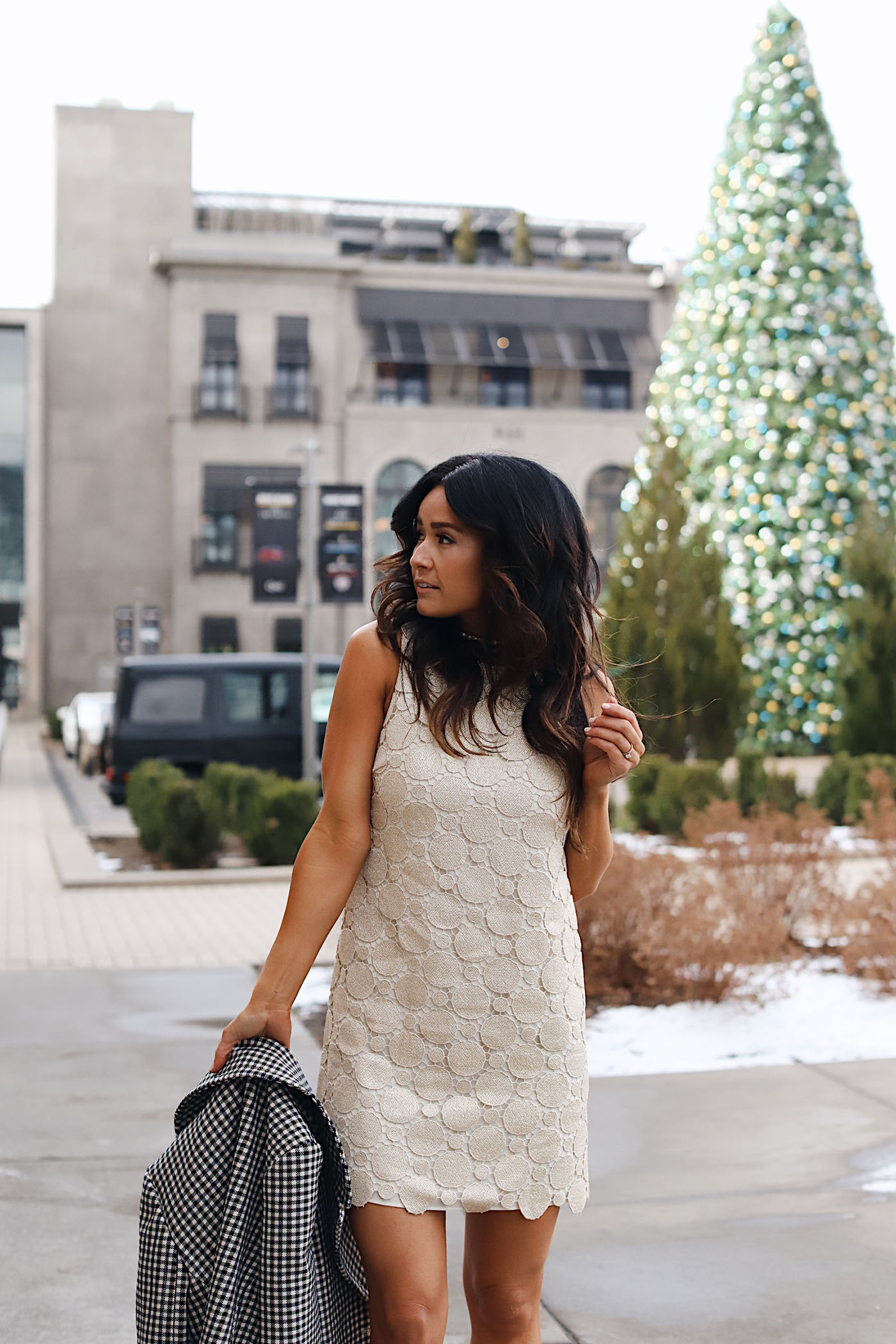 New Year s Eve Outfit Inspiration: Chic Looks for 2018