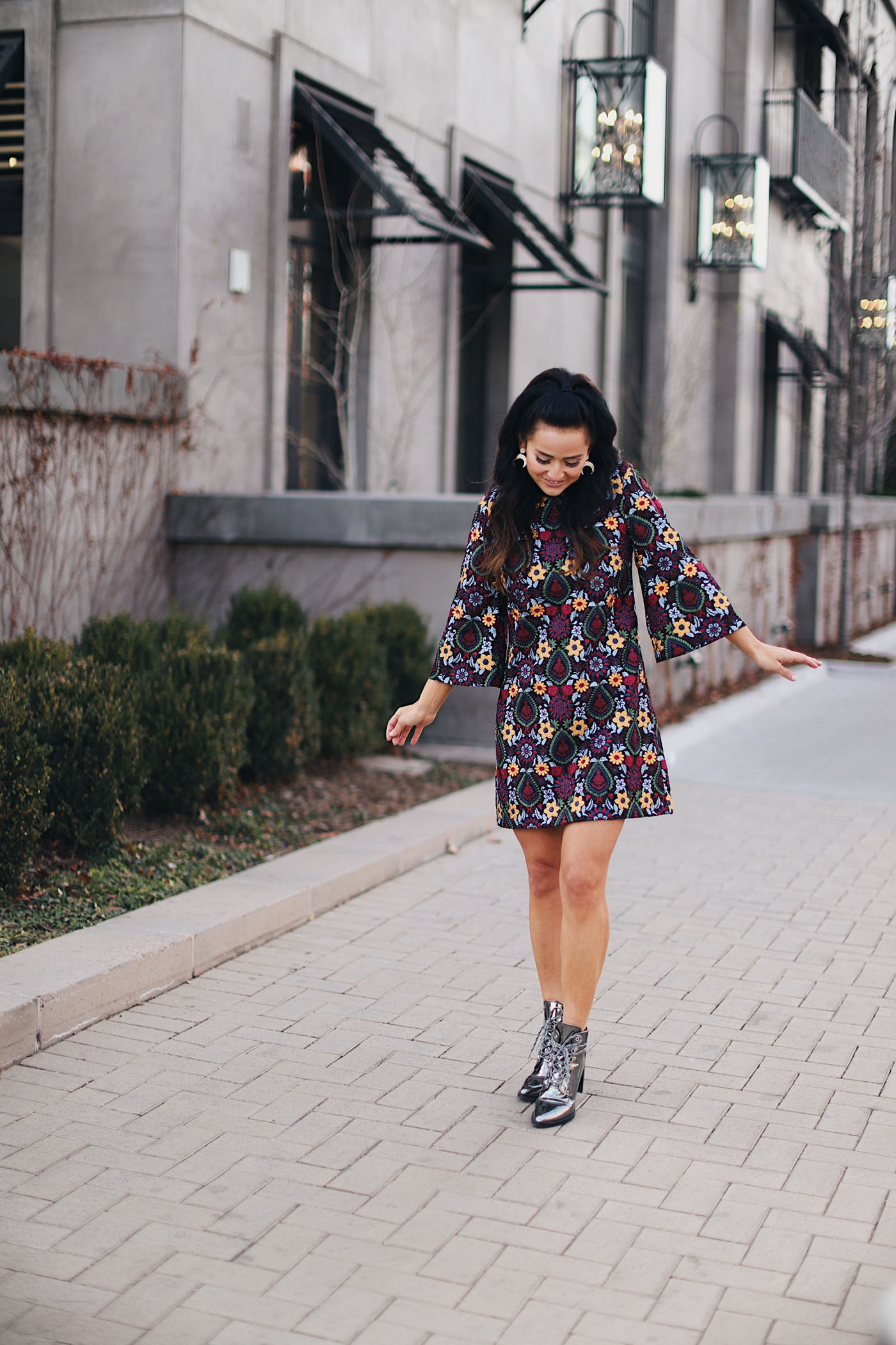 New Year s Eve Outfit Inspiration: Chic Looks for 2018