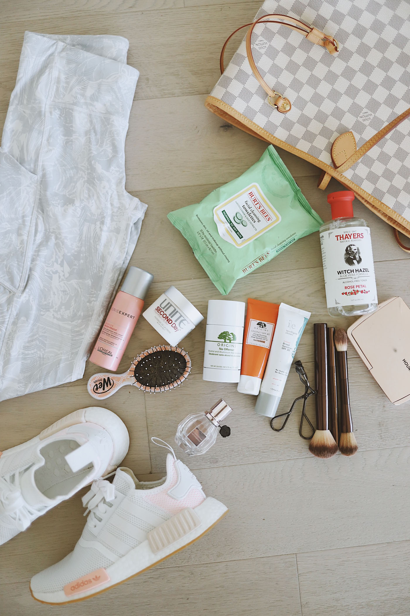 Essential Gym Bag Items for Post-Workout Refreshment