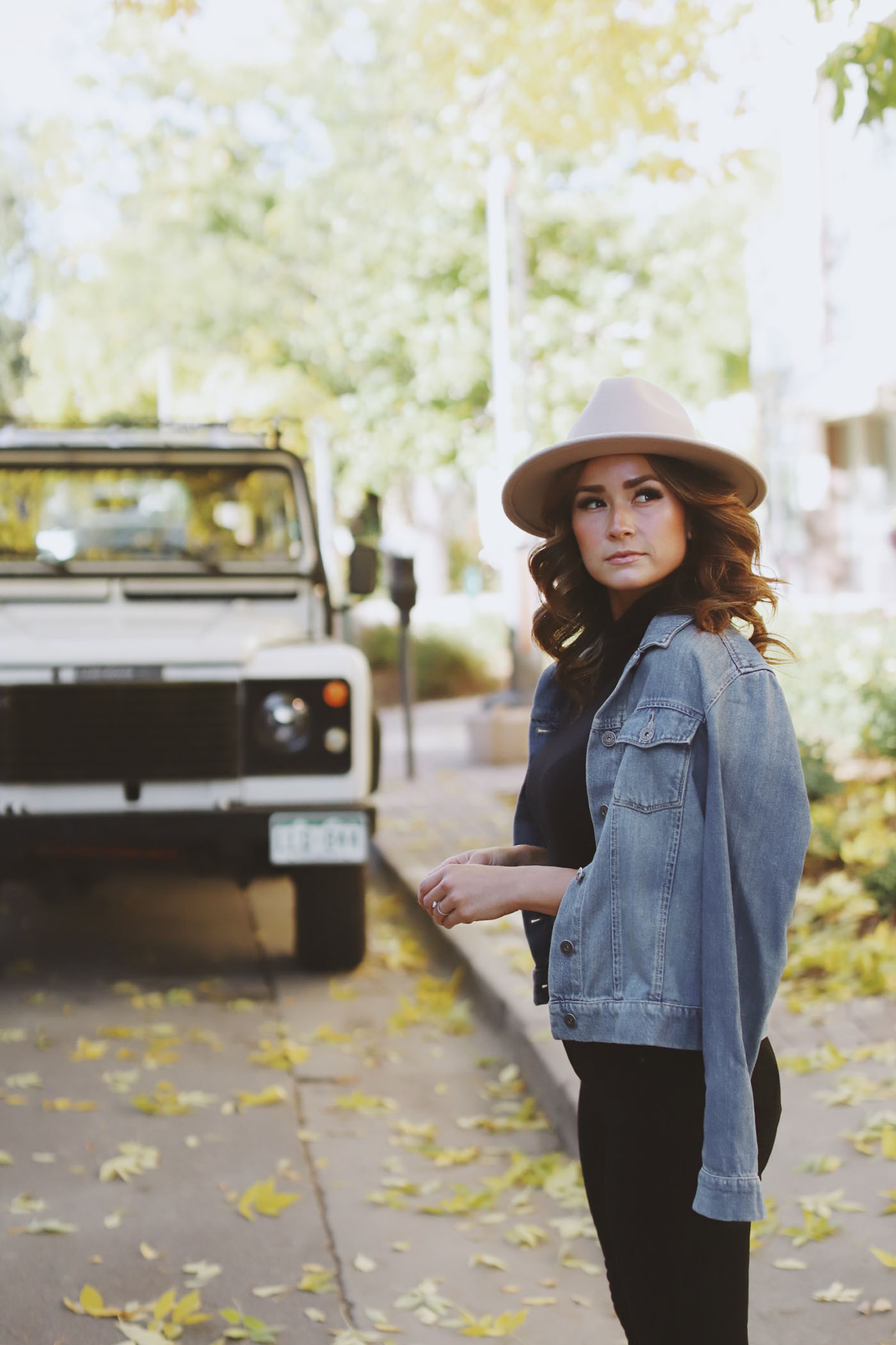 Stylish Ways to Wear Slouchy Boots: Outfit Ideas & Tips