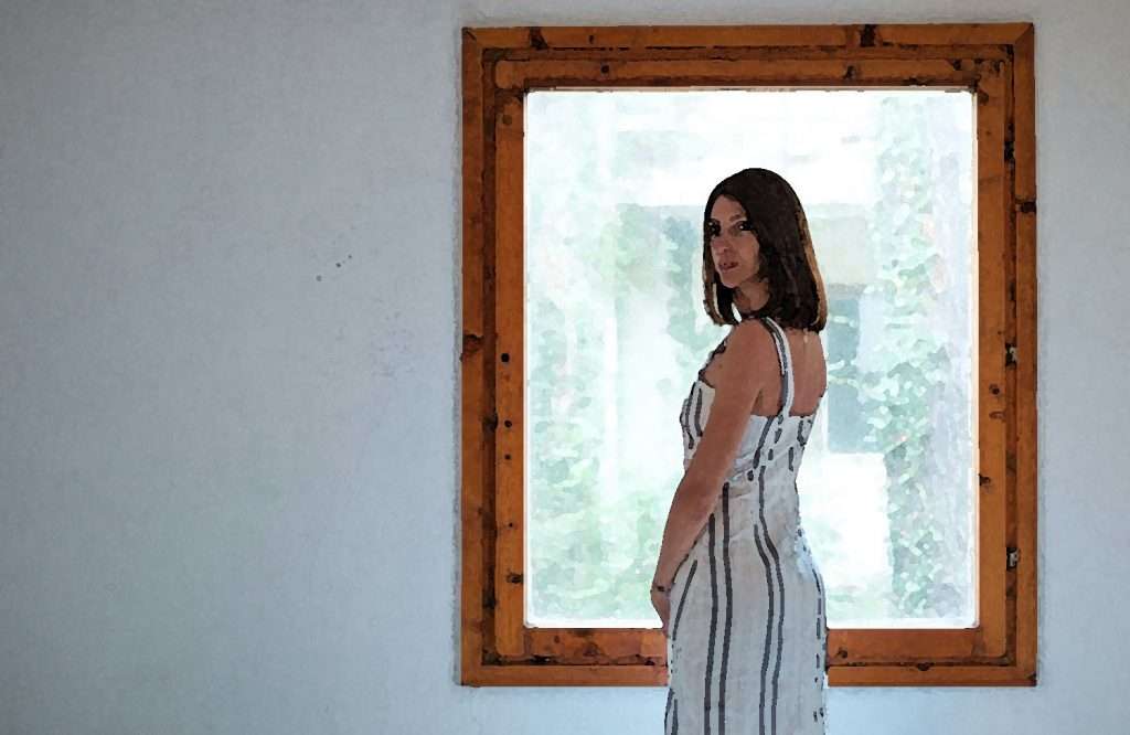Unlock Your Charisma: 8 Keys to Feminine Charm & Attraction