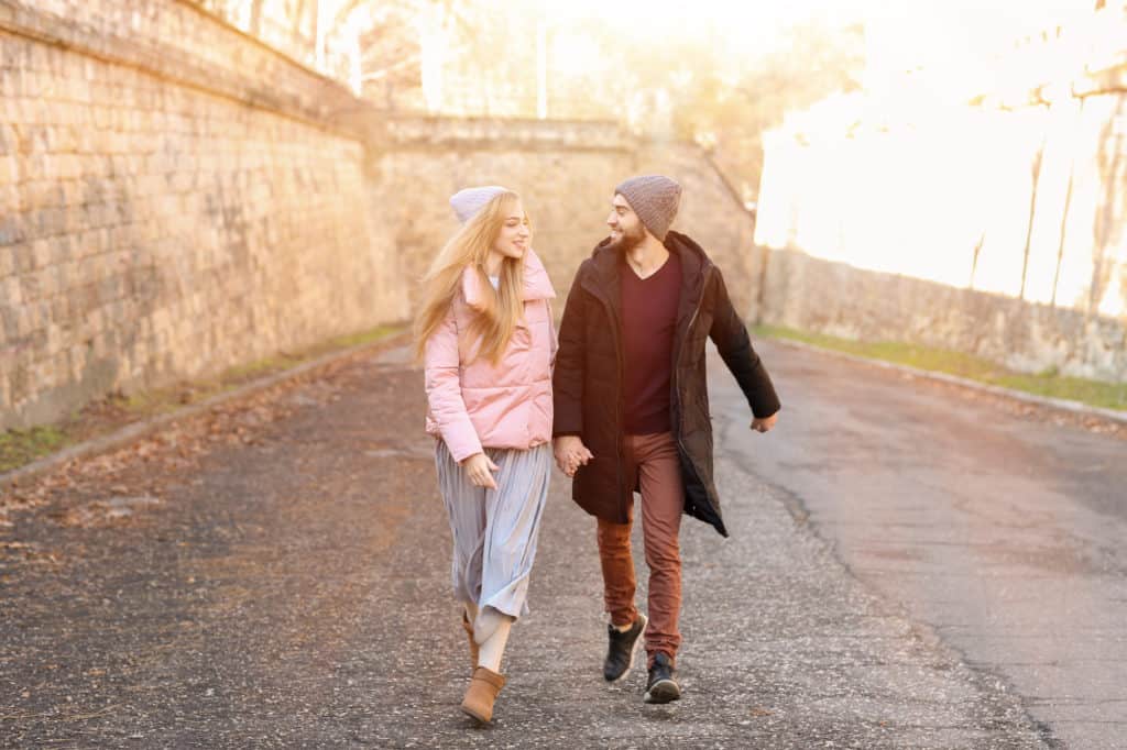 How to Propose Someone You Love: Expert Tips & Strategies