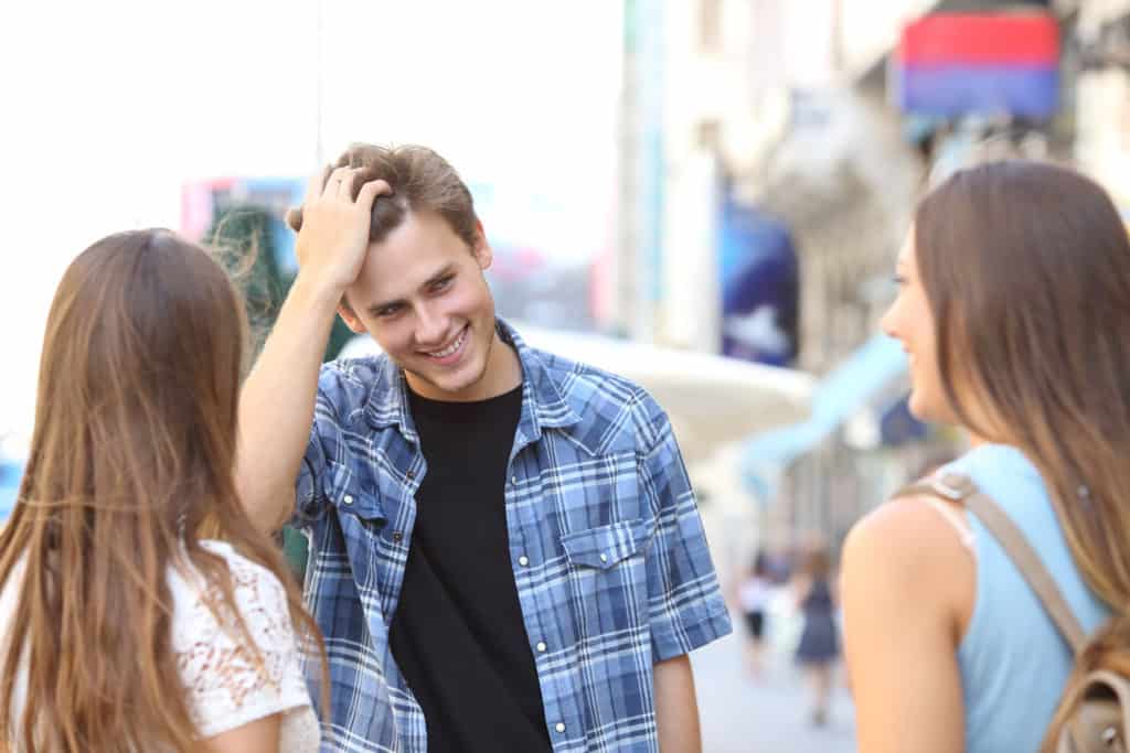 25 Signs He s Playing You: A Guide for Women