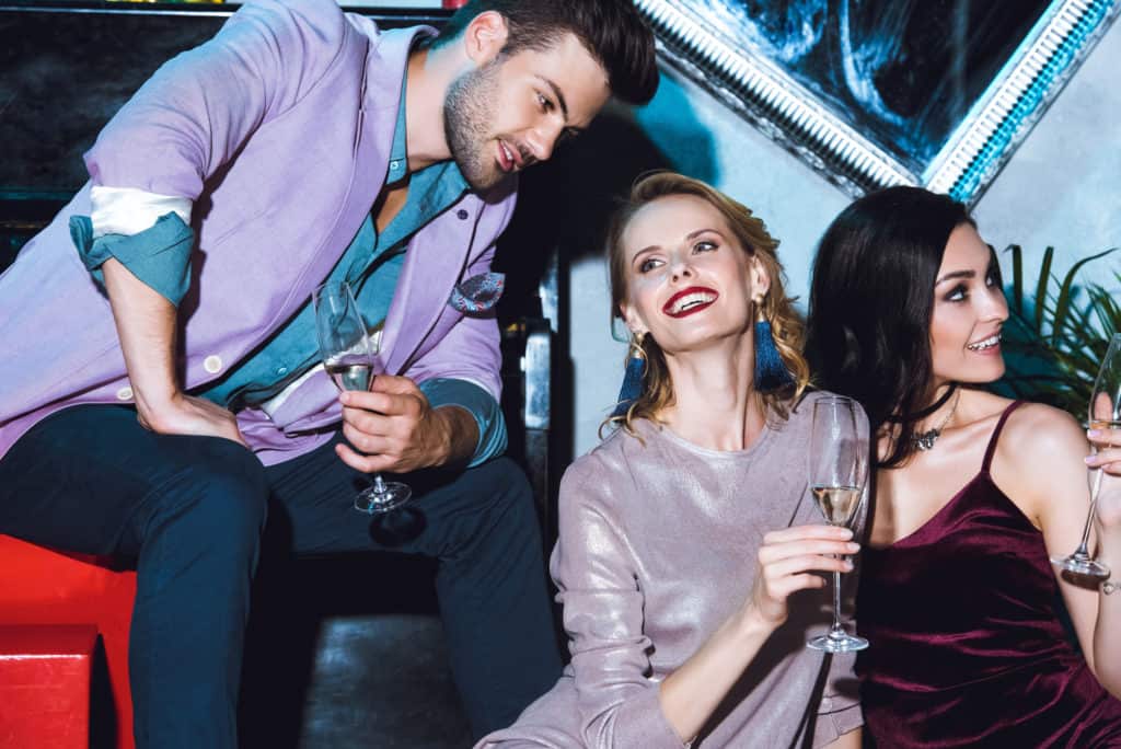 25 Signs He s Playing You: A Guide for Women