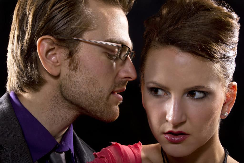 25 Signs He s Playing You: A Guide for Women