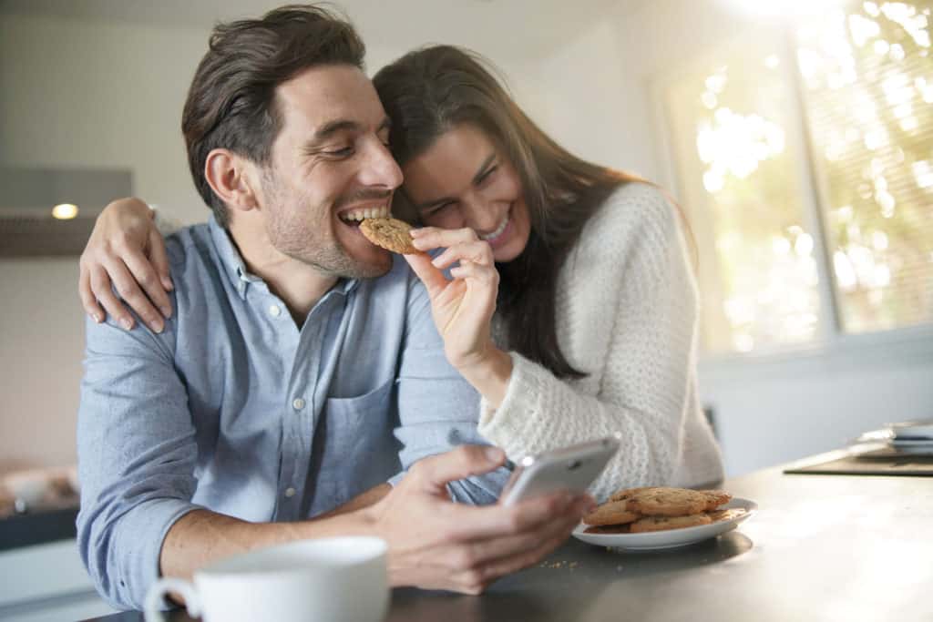 21 Proven Strategies to Build Strong Emotional Bonds with a Man