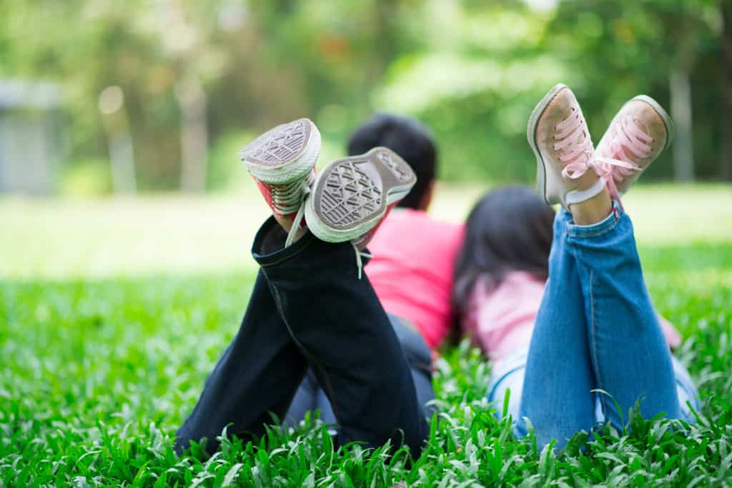 Navigating High School Relationships: Qualities of a Supportive Girlfriend