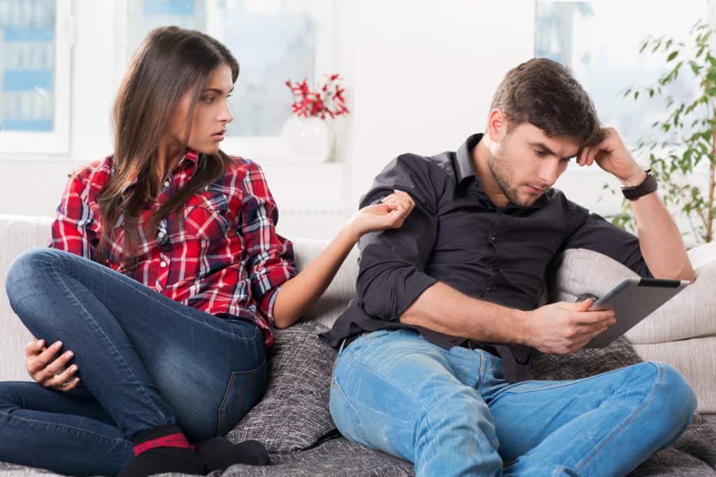 21 Signs of Infidelity in Men: A Comprehensive Guide