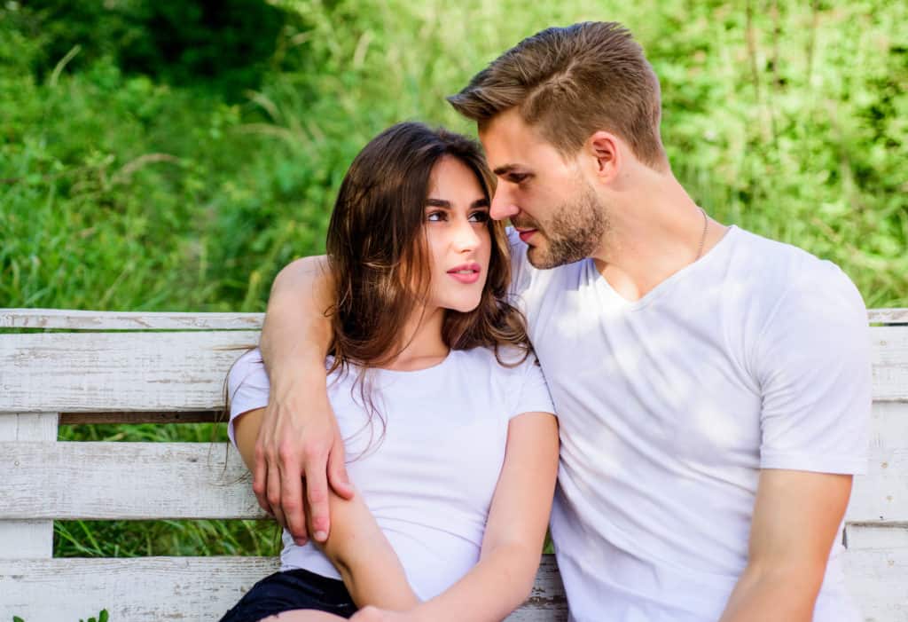 Decoding a Sagittarius Man s Interest: Subtle Signs & Horoscope Insights