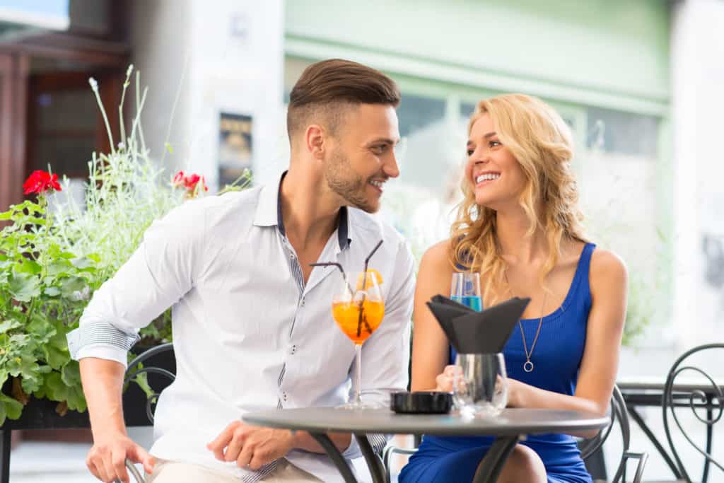 25 Signs a Sagittarius Woman Is In Love: Understanding Her Affection