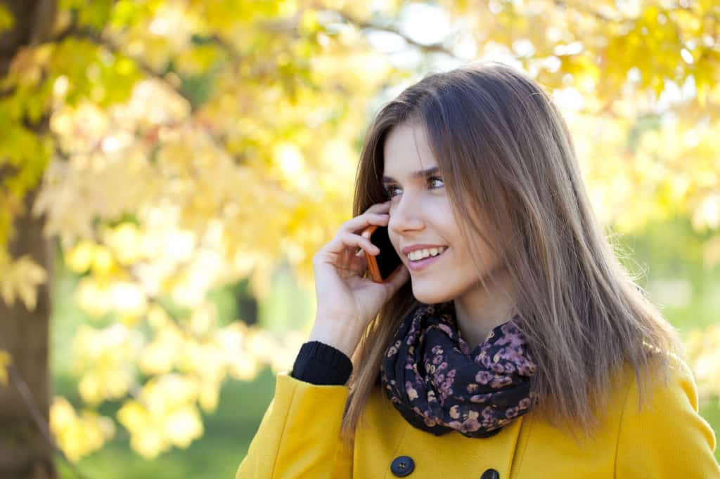 11 Signs Your Boyfriend Deeply Misses You (and What to Do)