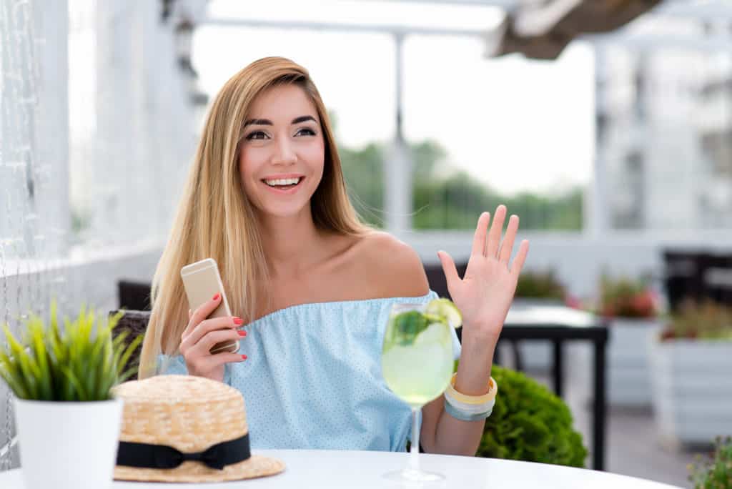 Mastering First Impressions: Simple Steps for a Strong Start
