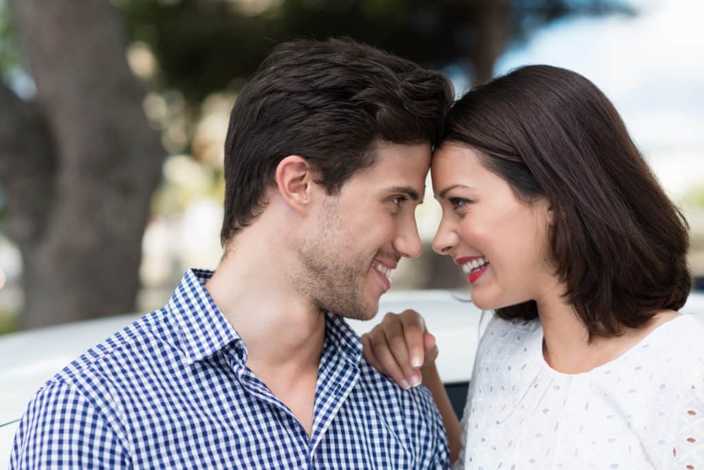 Meaningful Ways to Express Your Love to Your Girlfriend