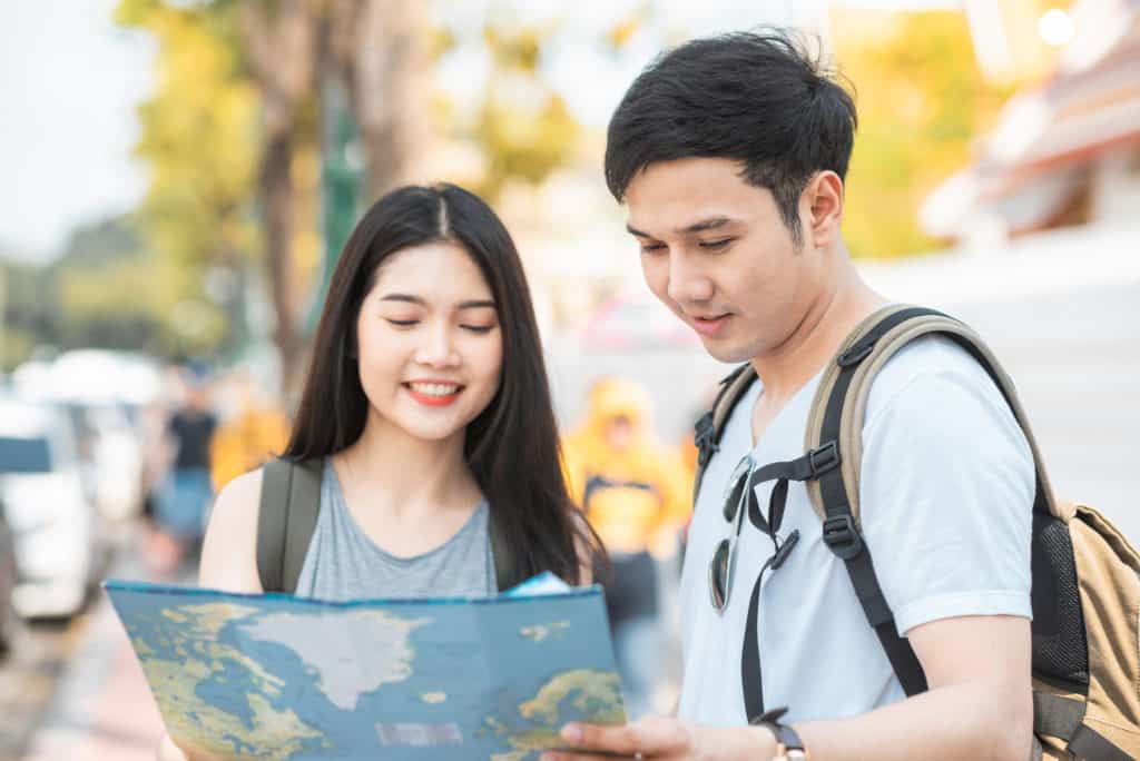 Dating a Filipino Man: 31 Unique Benefits & Cultural Insights