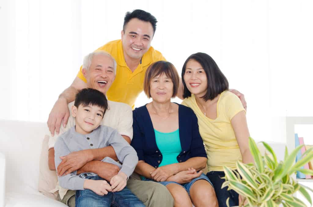 Dating a Filipino Man: 31 Unique Benefits & Cultural Insights